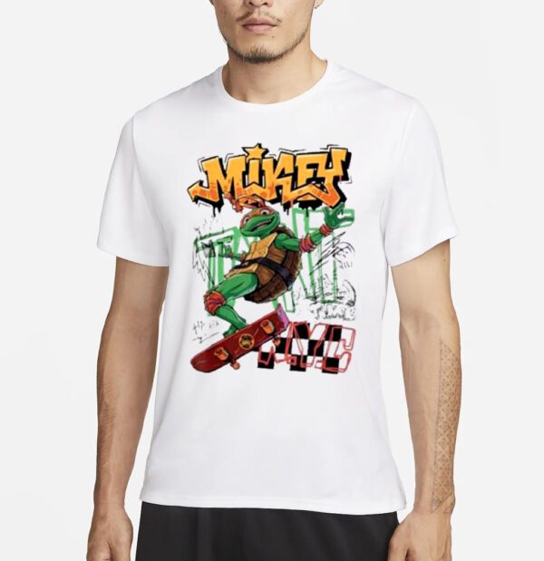 Teenage mutant ninja turtles mutant mayhem skater mikey art design t shirt