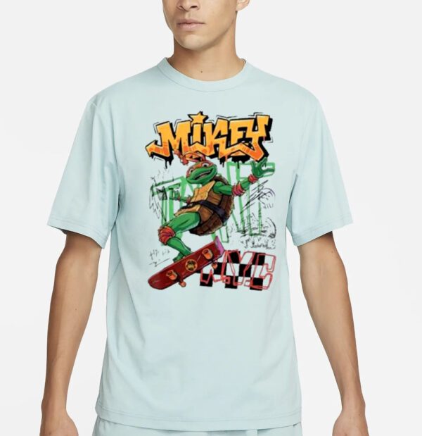 Teenage mutant ninja turtles mutant mayhem skater mikey art design t shirts