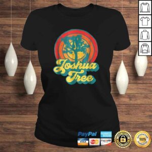 ClassicLadies Funny Joshua Tree National Park Retro Coyote 70s SunseTShirt