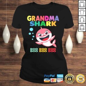 ClassicLadies Official Grandma Shark Shirt Doo Doo Halloween Costume Christmas TShirt