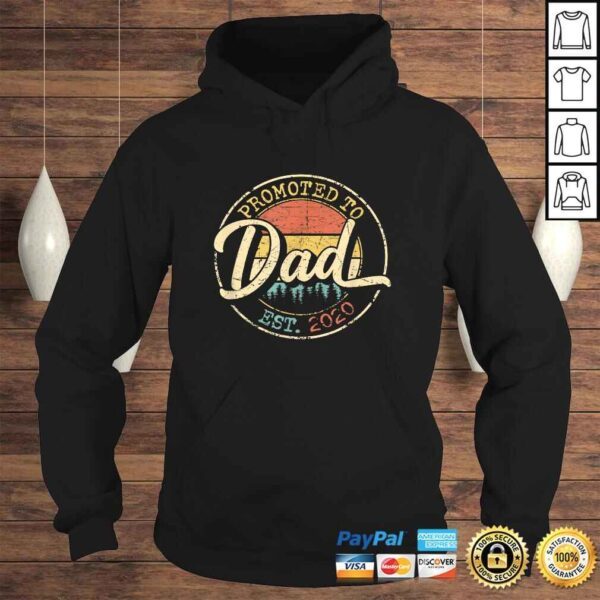 Mens Promoted to Dad Est 2020 Funny First Time New Dad Gift Retro TShirt - Image 4