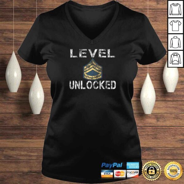 U.S. ARMY PROUD SERGEANT FIRST CLASS FUNNY UNLOCK RANK GIFT Raglan Baseball Tee - Image 2