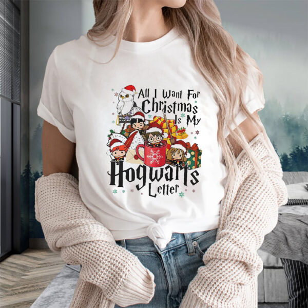 All I Want For Christmas Is My Hogwarts Letter Sweat T-Shirtt