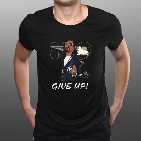 Snoop Dogg Give Up T-Shirtt