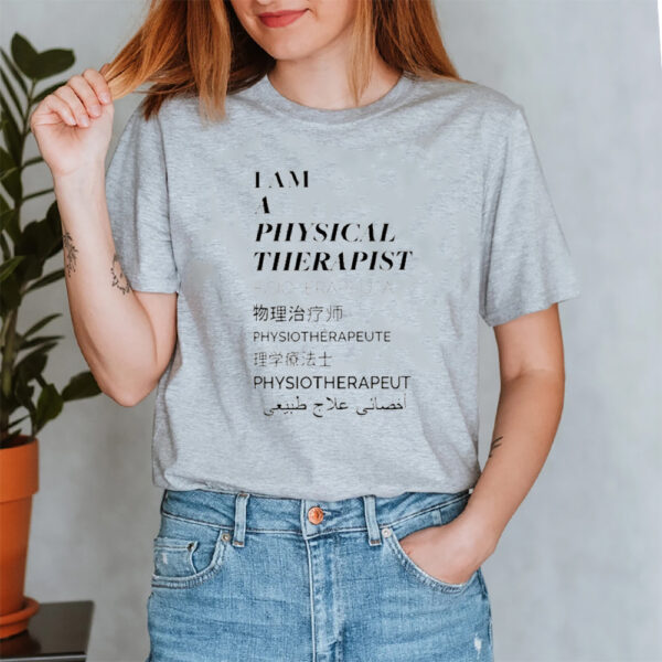 Official Wearfigs I Am A Physical Therapist Fisioterapeuta Shirt4