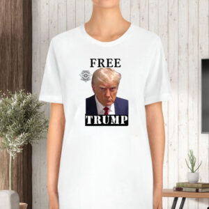 Trump Merch Sellers Prep for Verdict With ‘Free Trump’ T-Shirt5